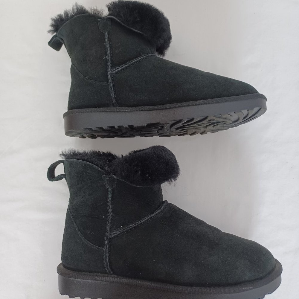 Member's Mark Short Genuine Sheepskin Boots